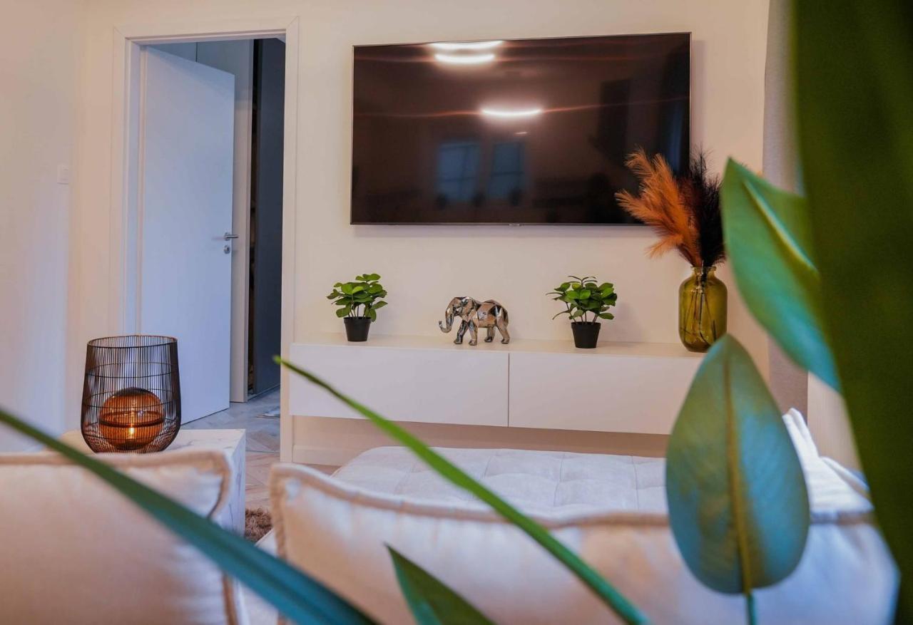 Corvin Avenue Premium Central Apartment Budapesta Exterior foto