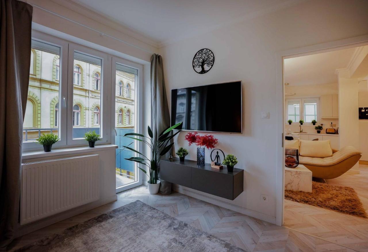 Corvin Avenue Premium Central Apartment Budapesta Exterior foto