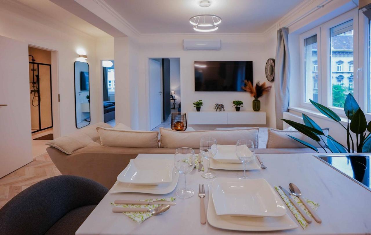 Corvin Avenue Premium Central Apartment Budapesta Exterior foto
